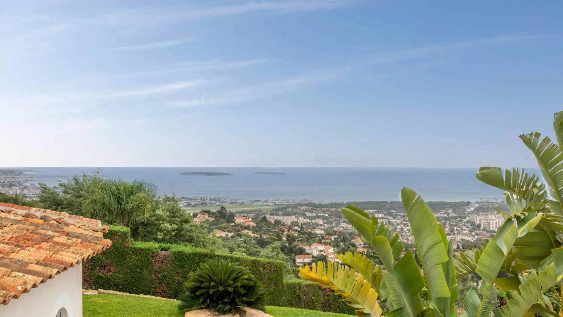 Tatil Evi Magnificent House With Swimming Pool And Sea View 15 Minutes From Cannes Mandelieu
